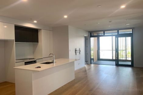 Photo of property in Frank Sargeson Apts, 508/74 Anzac Street, Takapuna, Auckland, 0622