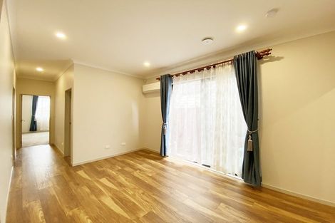 Photo of property in 17 Cooladawson Drive, Flat Bush, Auckland, 2019