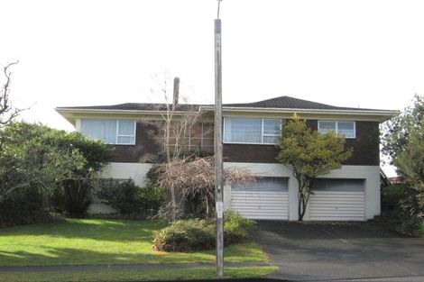 Photo of property in 82 Ray Small Drive, Pahurehure, Papakura, 2113