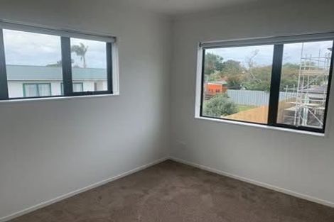 Photo of property in 52c Universal Drive, Henderson, Auckland, 0610