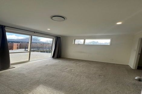 Photo of property in 13 Riverboat Lane, Helensville, 0800