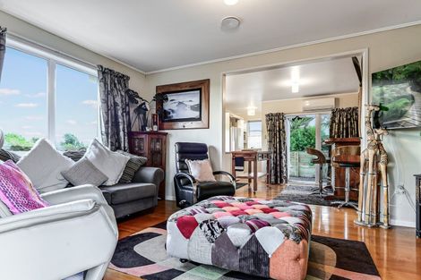 Photo of property in 2 Point Street, Raglan, 3225