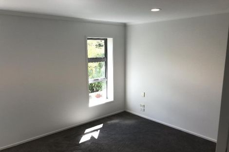 Photo of property in 8/13 Kaihu Street, Northcote, Auckland, 0627