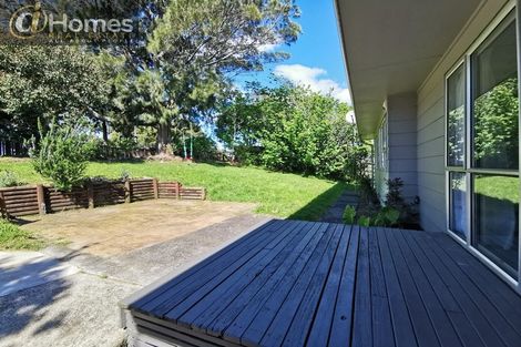 Photo of property in 44 Cedar Heights Avenue, Massey, Auckland, 0614