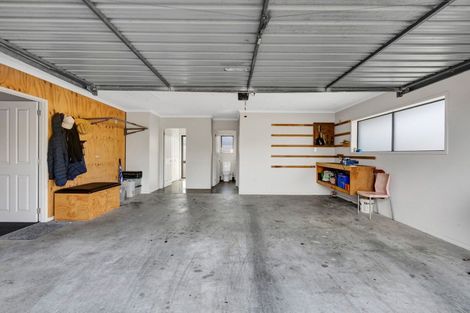 Photo of property in 19 Ashmore Drive, Frankleigh Park, New Plymouth, 4310