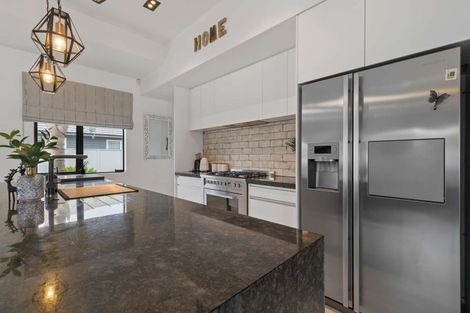 Photo of property in 43 Oceania Sands Way, Papamoa Beach, Papamoa, 3118