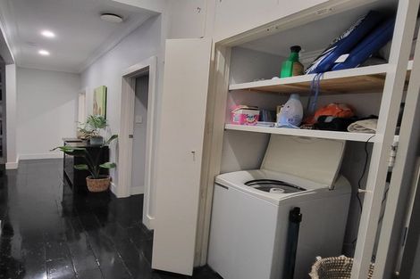 Photo of property in 1/185 Lake Road, Belmont, Auckland, 0622