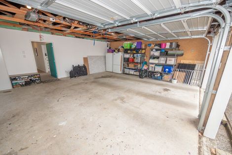 Photo of property in 69 Stratford Drive, Cable Bay, 0420