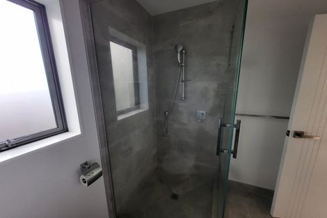 Photo of property in 12 Mallard Place, Unsworth Heights, Auckland, 0632