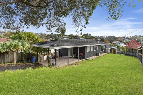 Photo of property in 1/6 Ellice Road, Totara Vale, Auckland, 0629