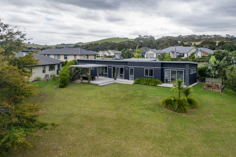 Photo of property in 3 Admiralty Drive, Haruru, 0204