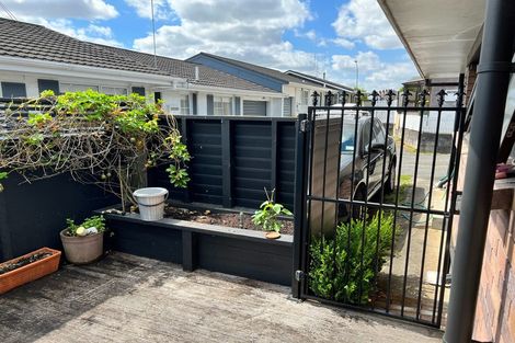 Photo of property in 52 Anglesea Street, Hamilton Central, Hamilton, 3204