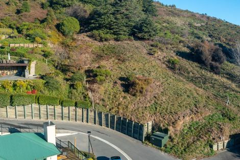 Photo of property in 16 Emerald Lane, Cashmere, Christchurch, 8022