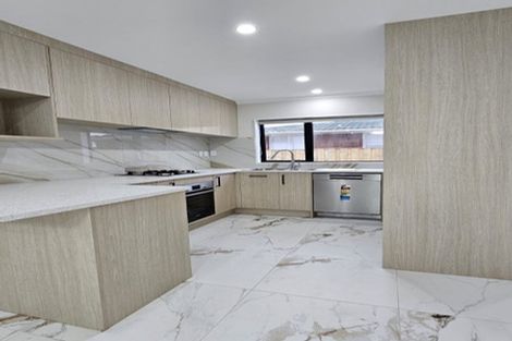 Photo of property in 83b Hutchinsons Road, Bucklands Beach, Auckland, 2014