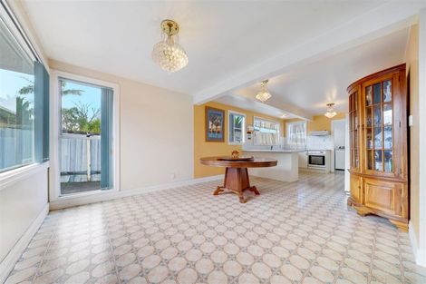 Photo of property in 10 Tabitha Crescent, Henderson, Auckland, 0612