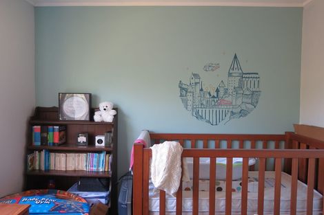 Photo of property in 17a Riserra Drive, Ranui, Auckland, 0612