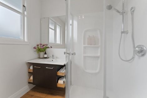 Photo of property in 43 Dunedin Street, Redwood, Christchurch, 8051