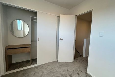 Photo of property in 6/26 Buscomb Avenue, Henderson, Auckland, 0610