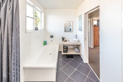 Photo of property in 12 Kowhai Street, Castlecliff, Whanganui, 4501