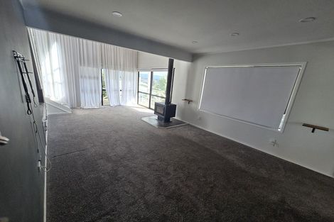 Photo of property in 21 Sungrove Rise, Sunnyvale, Auckland, 0612