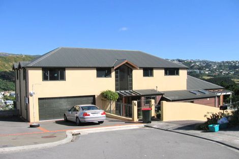 Photo of property in 22 Bay Lair Grove, Island Bay, Wellington, 6023