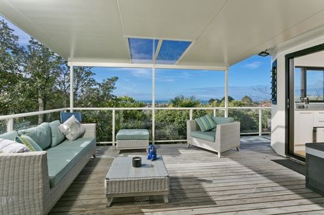 Photo of property in 128 Arran Road, Browns Bay, Auckland, 0630