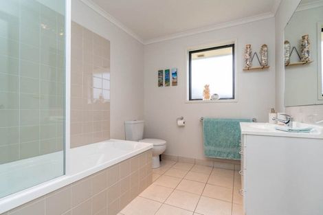 Photo of property in 5 Hillside Avenue, Mangawhai Heads, Mangawhai, 0505