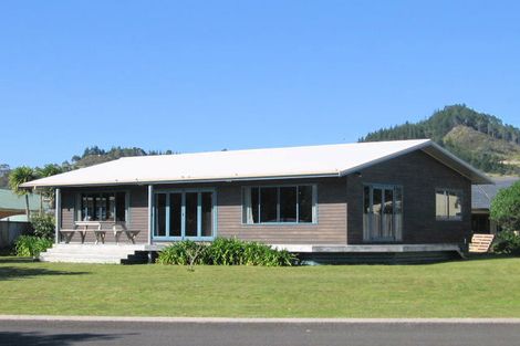 Photo of property in 4 Morcom Drive, Cooks Beach, Whitianga, 3591