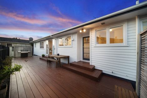 Photo of property in 71 Walworth Avenue, Pakuranga Heights, Auckland, 2010