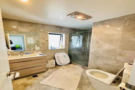 Photo of property in 1/2 Cameron Street, Papakura, 2110