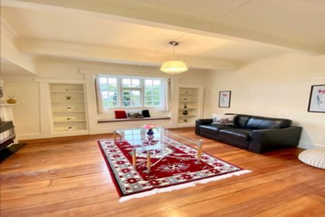 Photo of property in 145 Kelburn Parade, Kelburn, Wellington, 6012