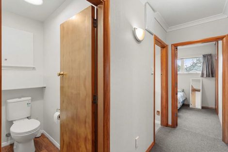 Photo of property in 33 Acacia Avenue, Upper Riccarton, Christchurch, 8041