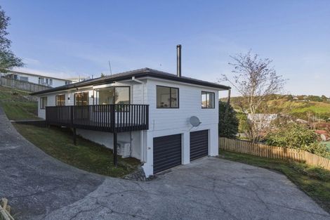 Photo of property in 14 Pelorus Street, Welcome Bay, Tauranga, 3112