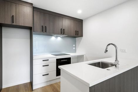 Photo of property in 8/94 Godley Road, Green Bay, Auckland, 0604