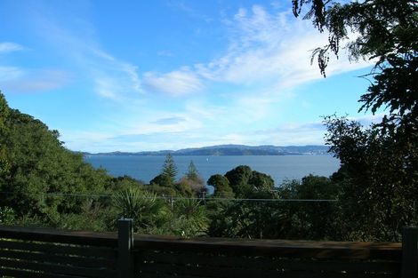 Photo of property in 5 Kaitawa Road, York Bay, Lower Hutt, 5013