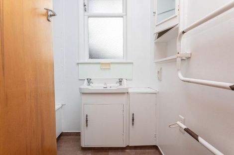 Photo of property in 36 Ruahine Street, Dannevirke, 4930