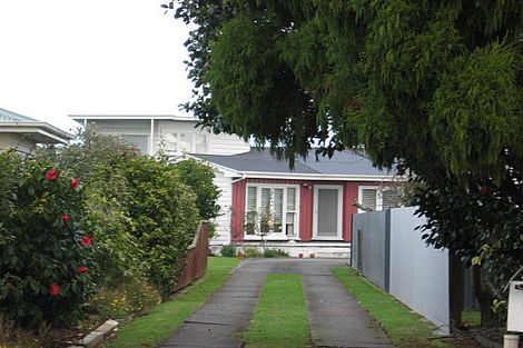 Photo of property in 6 Richmond Avenue, Takaro, Palmerston North, 4410