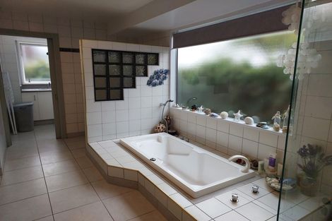 Photo of property in 62 Palatine Terrace, Saint Martins, Christchurch, 8022