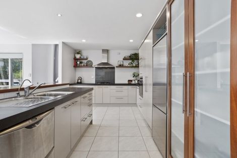 Photo of property in 26 Admirals Court Drive, Greenhithe, Auckland, 0632