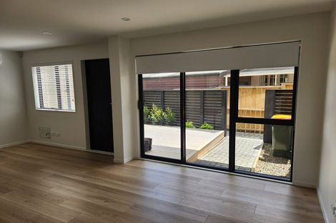 Photo of property in 64c Yeovil Road, Te Atatu Peninsula, Auckland, 0610