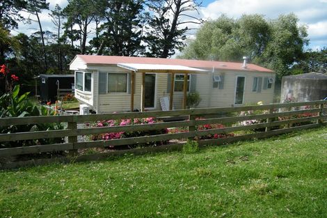 Photo of property in 70 Upper Harbour Drive, Greenhithe, Auckland, 0632