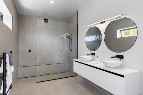 Photo of property in 13 Redmund Spur Road, Kennedys Bush, Christchurch, 8025