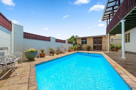 Photo of property in 10 Spinnaker Drive, Whitby, Porirua, 5024