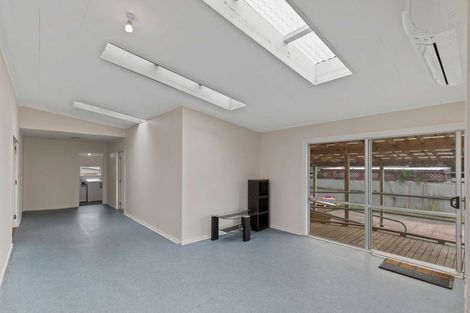 Photo of property in 1 Moore Avenue, Tawhero, Whanganui, 4501