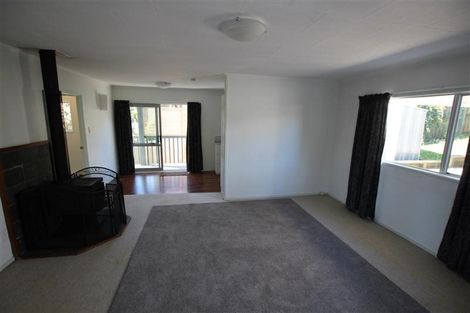 Photo of property in 15 Katrina Place, Massey, Auckland, 0614