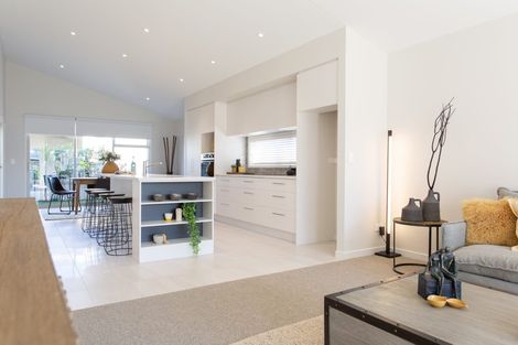 Photo of property in 37 Saint Pauls Drive, Brookfield, Tauranga, 3110