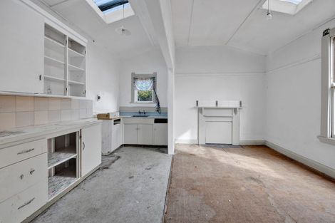 Photo of property in 15 Cornwall Street, Eltham, 4322