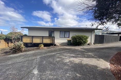 Photo of property in 88 Hepburn Road, Glendene, Auckland, 0602