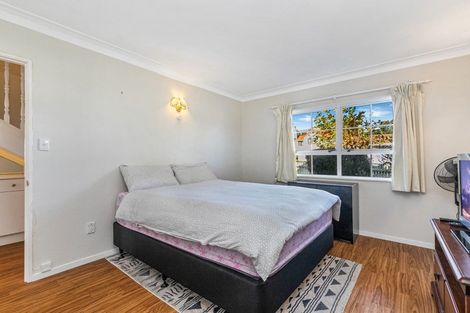 Photo of property in 1/10 Grande Vue Road, Hillpark, Auckland, 2102