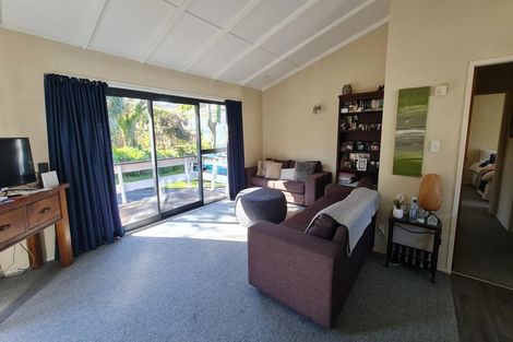 Photo of property in 96a Grand Vue Road, Kawaha Point, Rotorua, 3010